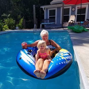 Meet your Posher, Jenny